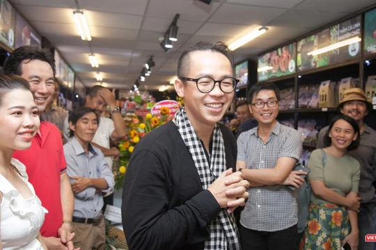 Doanh nhân Nguyễn Hà Quốc Anh "ôm" những "mộng đẹp" cho người Việt.