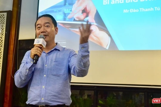 Ông Đào Thanh Tú, Phó Tổng giám đốc Công nghệ Thông tin của Prudential chia sẻ tại hội thảo về chuyển đổi số tối 6/3