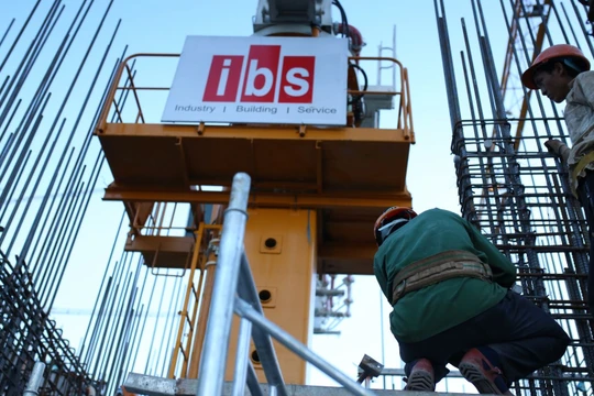 Summit Building đã được đổi chủ sang Veracity. (Ảnh: dự án đang được thi công bởi tổng thầu IBS)