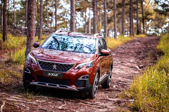 Ra mắt thị trường vào cuối năm 2017, bộ đôi SUV Peugeot 5008, 3008 AllNew đã góp phần đưa doanh số của Peugeot Việt Nam tăng trưởng đột phá đến cột mốc gần 3.000 xe trong 9 tháng đầu năm 2018.