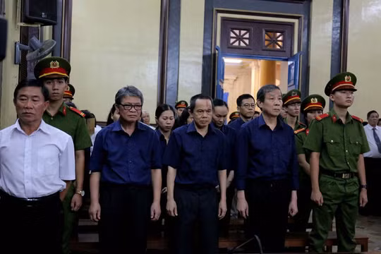 Các bị cáo tại phiên tòa