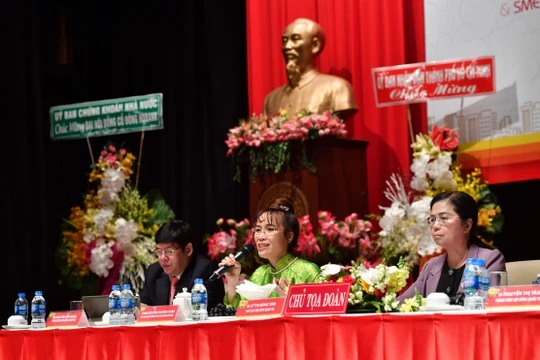 ĐHĐCĐ HDBank 2017 đã thông qua nhiều nội dung quan trọng.