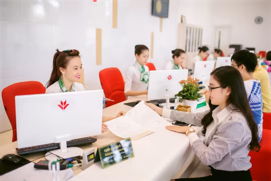 Ngân hàng mẹ VPBank đóng góp với mức lợi nhuận trước thuế hơn 3.800 tỷ đồng.