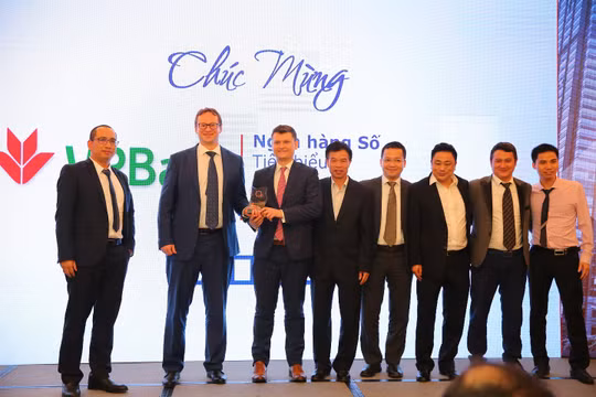 Lần thứ hai VPBank được chọn là Ngân hàng số tiêu biểu.