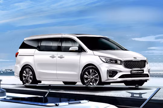 Kia Sedona mới thu hút sự quan tâm của khách hàng Việt dù chưa chính thức ra mắt