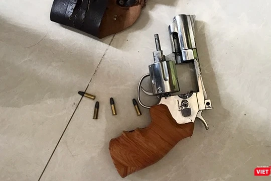 Vũ khí được băng nhóm của Phạm Ngọc Hùng tàng trữ sẵn.