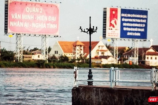 Nhìn từ Q.1 sang là một Q.2 từng đầy hoài bão khi có Khu đô thị mới Thủ Thiêm. Ảnh: Mai Kỳ.