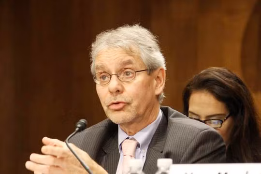 Ông Murray Hiebert, chuyên gia cao cấp về Đông Nam Á của Trung tâm Nghiên cứu Chiến lược và Quốc tế (CSIS), think-tank hàng đầu nước Mỹ về quan hệ quốc tế.