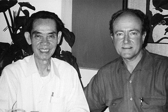 Larry Berman và Phạm Xuân Ẩn.