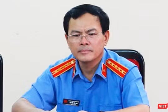 Trước khi là bị can trong vụ án "Dâm ô với người dưới 16 tuổi", ông Nguyễn Hữu Linh vốn là Phó Viện trưởng VKSND TP. Đà Nẵng, mới nghỉ hưu.