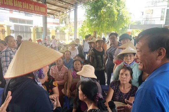 Người dân cơ sở gọi một số cán bộ cơ hội cán bộ “cõng rắn cắn gà nhà” liệu có đúng?