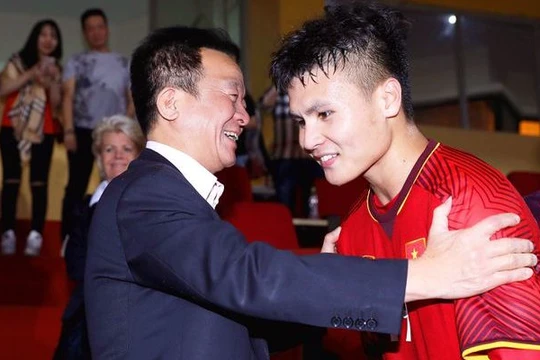 Ông bầu ‘mát tay’ Đỗ Quang Hiển.