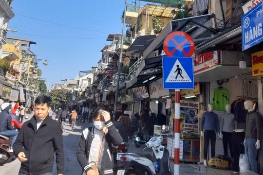 Hàng Ngang, Hàng Đào, Lê Thái Tổ là 3 tuyến phố được định giá cao nhất tại Thủ đô. Ảnh: Lao động Thủ đô.