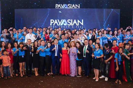 Các đối tác, khách hàng của Payasian có mặt tại lễ ra mắt ví điện tử này.