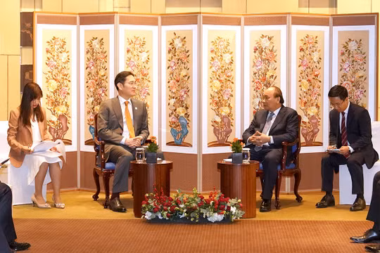 Thủ tướng Nguyễn Xuân Phúc tiếp Phó Chủ tịch Tập đoàn Samsung Lee Jae-yong.