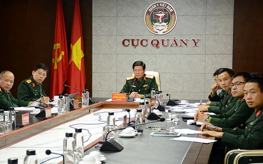 Thiếu tướng, PGS.TS Nguyễn Xuân Kiên cùng các thành viên Đoàn Việt Nam tại điểm cầu Hà Nội. Ảnh: Báo QĐND