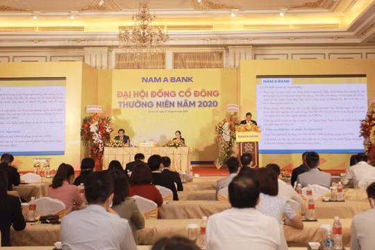 Phiên họp ĐHĐCĐ thường niên năm 2020 của Nam A Bank được tổ chức hôm nay (27/6) - Nguồn: Nam A Bank