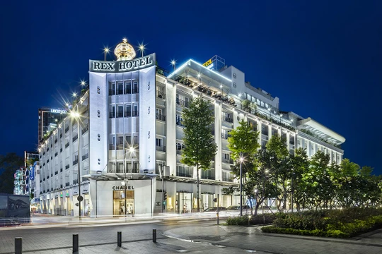 Khách sạn Rex Hotel do Saigontourist quản lý