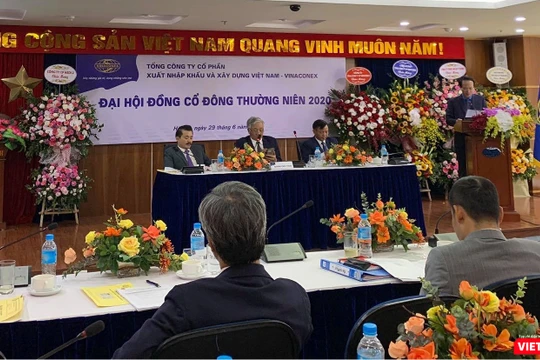 Toàn cảnh phiên họp ĐHĐCĐ thường niên 2020 của Vinaconex (Ảnh: P.D)