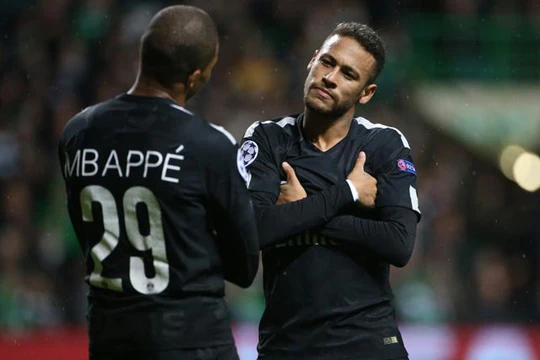 Neymar và Mbappe đều chuyển đến PSG vào hè 2017 lần lượt với tư cách cầu thủ đắt nhất và đắt nhì thế giới bóng đá. Ảnh PSG.