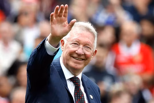 Không chỉ thành tích mà phong cách cầm quân đặc biệt của Sir Alex Ferguson sẽ khiến sân Old Trafford sẽ còn nhớ mãi đến vị huấn luyện viên tài ba