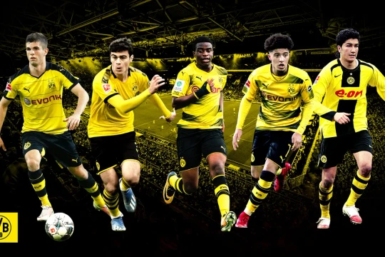 Borussia Dortmund quá mạnh đã đè bẹp đội khách Schalke 4-0 trong trận “derby vùng Ruhr”. Ảnh Dortmund FC.