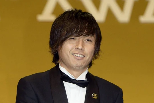 Endo còn là một trong những cầu thủ lớn tuổi nhất thế giới nhưng vẫn đang chơi bóng đỉnh cao. Ảnh CNN.