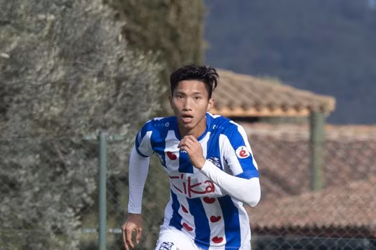 Những người đi ném đá dò đường chắc chắn sẽ gặp khó khăn, nhưng chúng ta không được nản bước. Ảnh FBNV