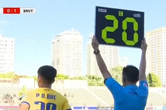 Văn Đức không cứu được cho SLNA 1 trận thua. Ảnh màn hình.