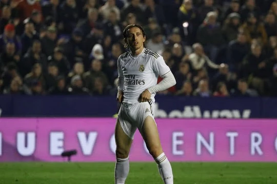  Sau trận hòa 2-2 với Celta, đội bóng Hoàng gia bất ngờ có trận thua chủ nhà Levante 1-0. Ảnh Real.