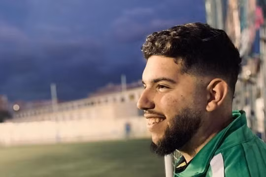 Chủ tịch của CLB Atletico Portada, ông Pepe Bueno xác nhận với báo giới. "Francisco là một chàng trai tuyệt vời và một huấn luyện viên rất tài năng. Tất cả chúng tôi vẫn còn sốc." Ảnh CLB