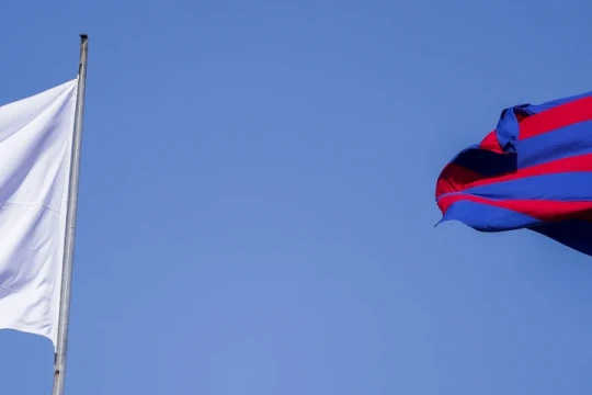  Vào lúc 03h00 ngày 2/3 (theo giờ Việt Nam) Barcelona sẽ tới làm khách trên sân của đại kình địch Real Madrid trong trận cầu đinh vòng 26 La Liga. Ảnh 90min