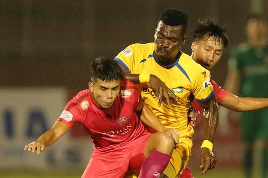 Dường như phương thức thi đấu theo mô hình K.League là phương án khả dĩ trong tình hình hiện tại trong đại dịch Covid. Ảnh VPF