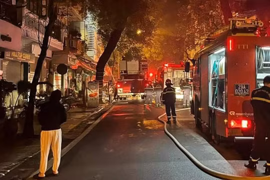 Thủ tướng yêu cầu điều tra làm rõ nguyên nhân vụ cháy ở Hàng Lược khiến 4 người tử vong