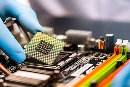 Việt Nam có tiềm năng rất lớn để phát triển lĩnh vực vi mạch, bán dẫn