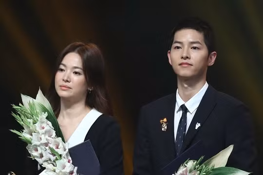 Song Joong Ki và Song Hye Kyo đã chính chức "đường ai nấy đi"