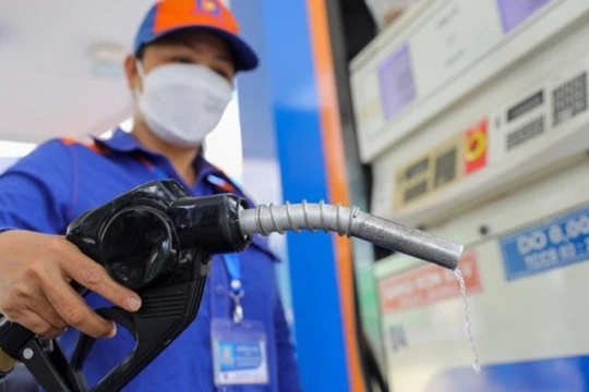 VCCI đề xuất bỏ thuế tiêu thụ đặc biệt với xăng và điều hòa nhiệt độ