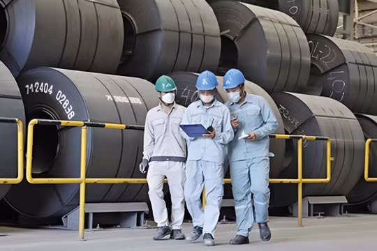 Lượng thép cán nóng nhập từ Trung Quốc chiếm 74% lượng nhập khẩu