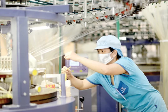 Làm mới những động lực cũ cho một kịch bản GDP về đích trên 6,5% 