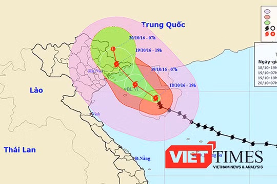Hồi 19h ngày 18/10, bão số 7 đã đổ bộ vào đất liền đảo Hải Nam (Trung Quốc ) và sức gió giật giảm xuống còn cấp 14.