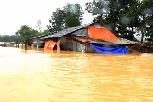 Bộ NN và PTNT sẽ lập 8 đoàn đi rà soát thiệt hại sau lũ ở miền Trung