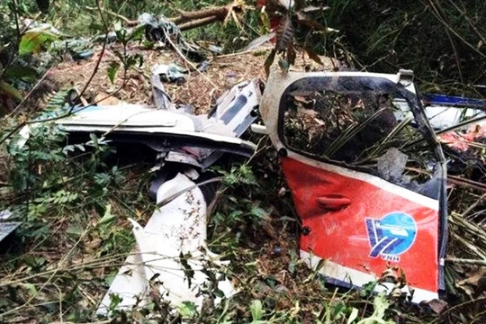 Bộ Quốc phòng vừa có văn bản đề nghị Thủ tướng Chính phủ quyết định công nhận liệt sĩ đối với 3 phi công tổ bay EC-130T2 bị tai nạn ở Bà Rịa-Vũng Tàu (ảnh hiện trường vụ tai nạn)