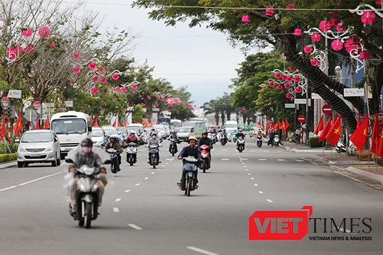 Đà Nẵng sẽ thí điểm thu phí đậu đỗ ô tô trên đường phố