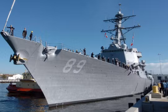 Chiến hạm tên lửa dẫn đường USS Mustin của Hải quân Mỹ