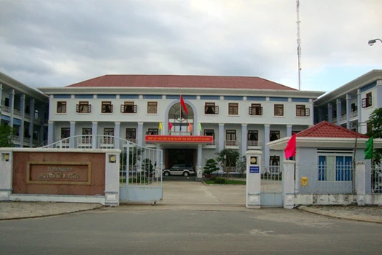 Văn phòng UBND TP Đà Nẵng cho biết, Chủ tịch UBND TP vừa ký quyết định phê duyệt tổng mặt bằng xây dựng trụ sở HĐND huyện Hòa Vang trên diện tích hơn 2.500m2