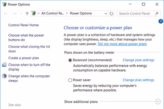 Kéo thanh trượt Screen brightness phía dưới để chỉnh độ sáng màn hình.