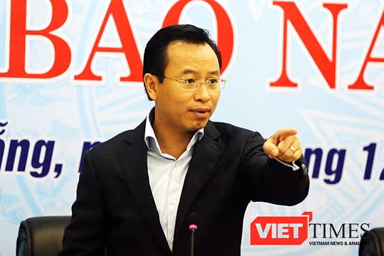 Bí thư Thành ủy Đà Nẵng Nguyễn Xuân Anh tại buổi họp báo