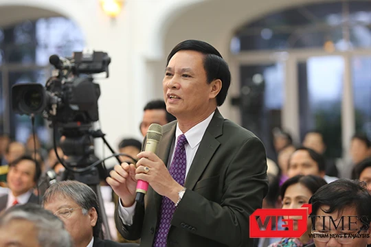 ông Trần Văn Miên, Phó Chủ tịch UBND TP Đà Nẵng trả lời chất vấn của Chủ tịch HĐND TP Đà Nẵng Nguyễn Xuân Anh