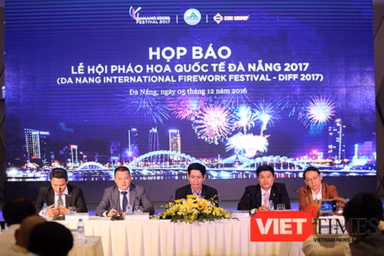 Sáng 5/12, UBND TP Đà Nẵng và đơn vị tổ chức là Tập đoàn Sun Group đã tổ chức Hop báo công bố chính thức Lễ hội pháo hoa quốc tế Đà Nẵng 2017-DIFF 2017