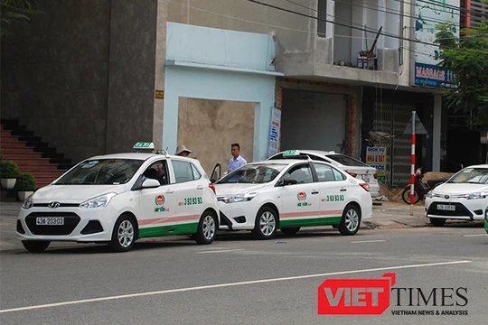 Hãng Taxi Hải Vân của Công ty Cổ phần Việt Đăng Khoa Đà Nẵng